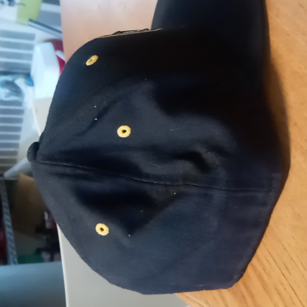 Bruins hat - Picture 8 of 10